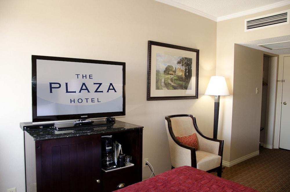 The Plaza Hotel A Trademark Collection By Wyndham Kamloops Exteriör bild